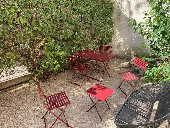 Les Cigales Villa LʼIsle-sur-la-Sorgue Buitenkant foto